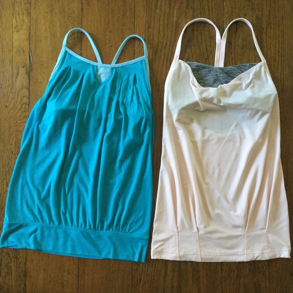 🎯SOLD🎯Lululemon Bra Tanks sz 4 (Bundle of Two) - Picture 3 of 7